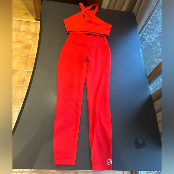 (3) Bombshell Workout Set Bundle - Picture 6 of 13